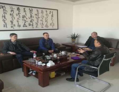 Warmly welcome leaders and experts from Kaifeng University to guide and inspect the valve company!